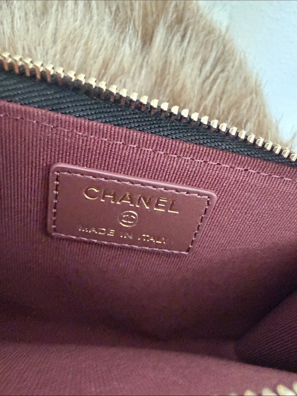 CHANEL compact quilted